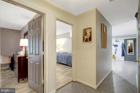 Entry Way - 8360 B Dunham Ct, Springfield, VA 22152 photo 3 of 3