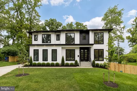2000 Oswald Pl, Falls Church, VA 22043