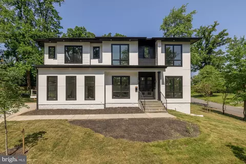 2000 Oswald Pl, Falls Church, VA 22043