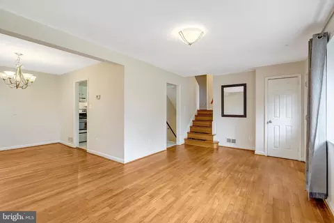 5804 Channing Rd, Springfield, VA 22150 photo 4
