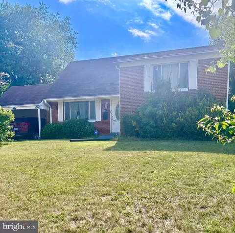 5804 Channing Rd, Springfield, VA 22150