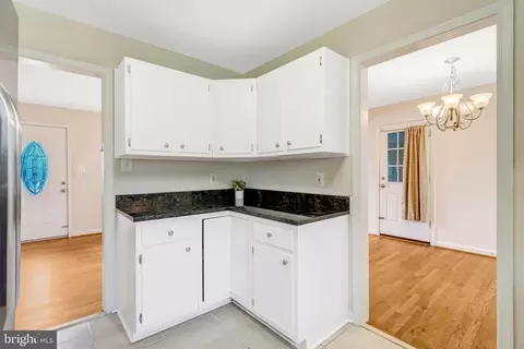 5804 Channing Rd, Springfield, VA 22150 photo 7