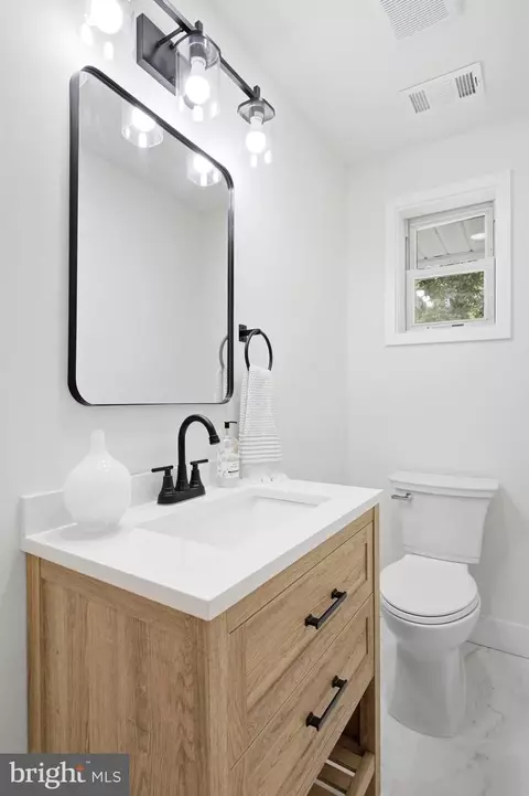 Bath - 7501 Nancemond St, Springfield, VA 22150 photo 1 of 5