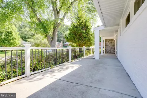 Exterior - 7501 Nancemond St, Springfield, VA 22150 photo 5 of 6