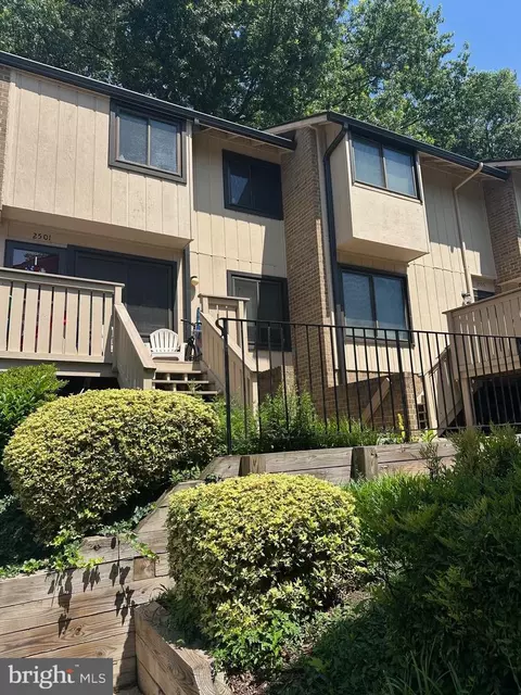 2503 Glengyle Dr #143, Vienna, VA 22181