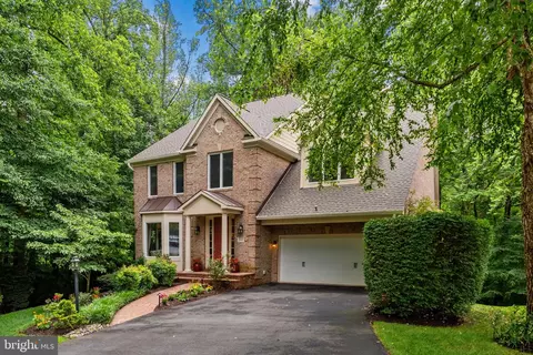 3431 Putnam St, Falls Church, VA 22042