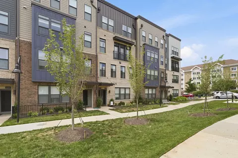1702 Bandit Loop #19B, Reston, VA 20190
