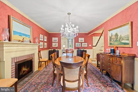 Dining - 1033 Swinks Mill Rd, Mclean, VA 22102 photo 1 of 3
