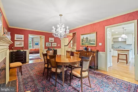 Dining - 1033 Swinks Mill Rd, Mclean, VA 22102 photo 3 of 3
