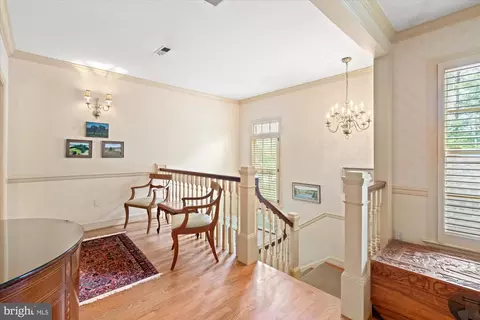 Entry Way - 1033 Swinks Mill Rd, Mclean, VA 22102 photo 3 of 4