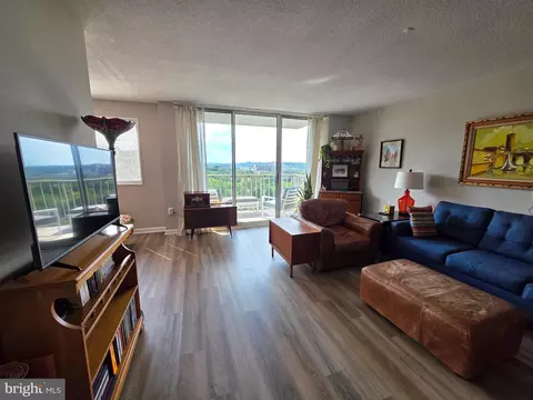 2059 Huntington Ave #1408, Alexandria, VA 22303