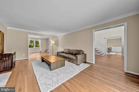 Living - 1077 Spring Hill Rd, Mclean, VA 22102 photo 2 of 7