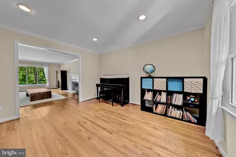 Living - 1077 Spring Hill Rd, Mclean, VA 22102 photo 3 of 7