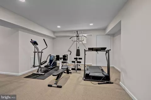 Other - 1077 Spring Hill Rd, Mclean, VA 22102 photo 7 of 11