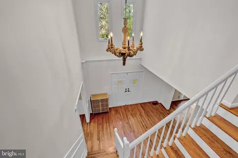 Entry Way - 1077 Spring Hill Rd, Mclean, VA 22102 photo 5 of 6