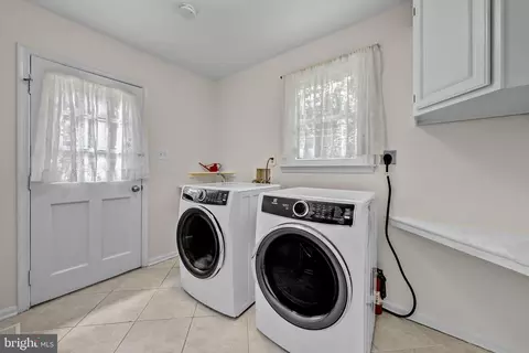 Other - 1077 Spring Hill Rd, Mclean, VA 22102 photo 1 of 11