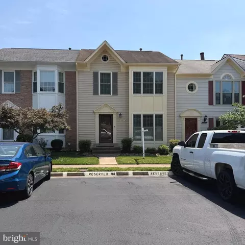 5250 Stoney Branch Ct, Centreville, VA 20120