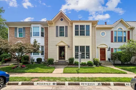 5250 Stoney Branch Ct, Centreville, VA 20120