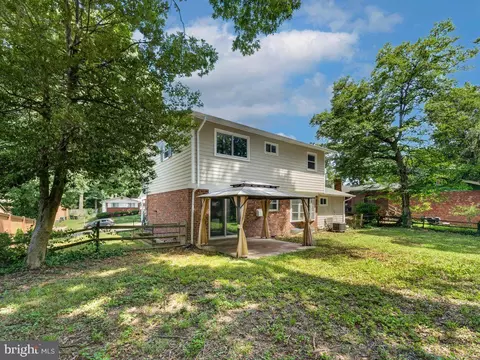 Exterior - 5502 Kings Park Dr, Springfield, VA 22151 photo 4 of 4