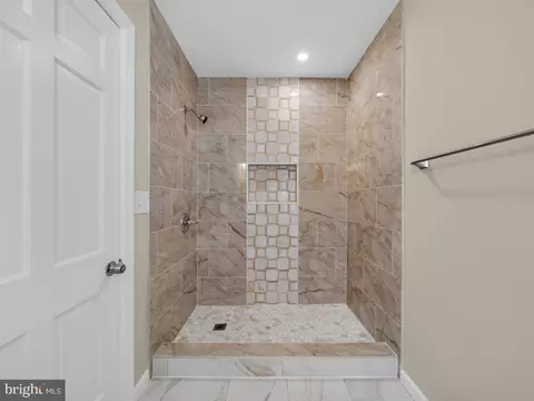 Bath - 5502 Kings Park Dr, Springfield, VA 22151 photo 1 of 6