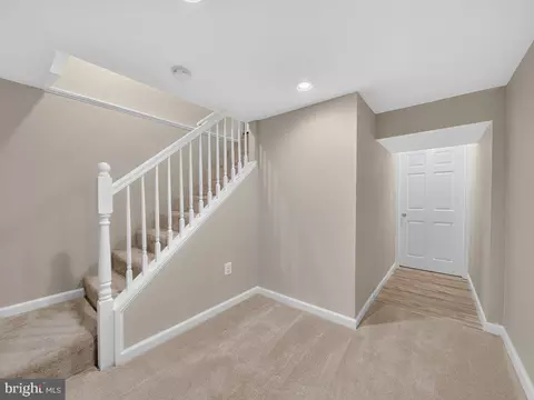 Entry Way - 5502 Kings Park Dr, Springfield, VA 22151 photo 2 of 2