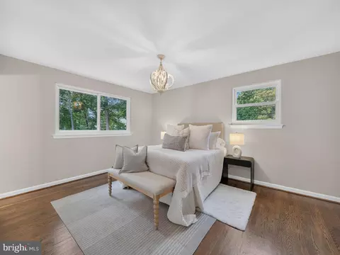 Bedroom - 5502 Kings Park Dr, Springfield, VA 22151 photo 3 of 12