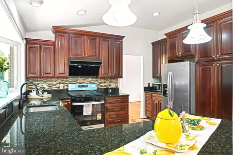 Kitchen - 1603 Simmons Dr, Mclean, VA 22101 photo 3 of 3