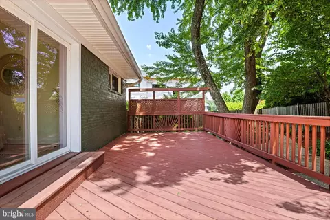 Exterior - 1603 Simmons Dr, Mclean, VA 22101 photo 7 of 16
