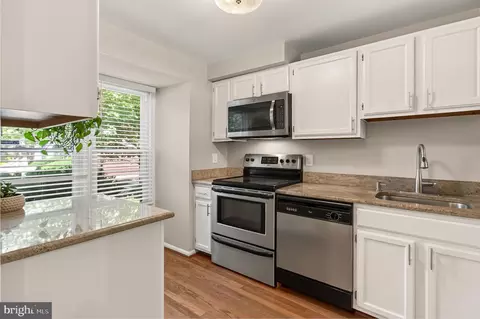 Kitchen - 1769 Whisperhill Dr, Reston, VA 20194 photo 2 of 4