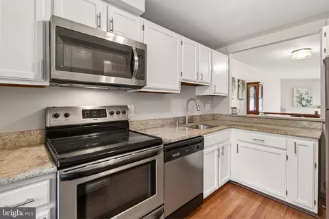 Kitchen - 1769 Whisperhill Dr, Reston, VA 20194 photo 3 of 4