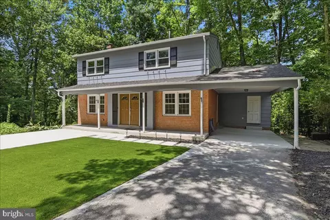 Exterior - 6601 Reynard Dr, Springfield, VA 22152 photo 3 of 8