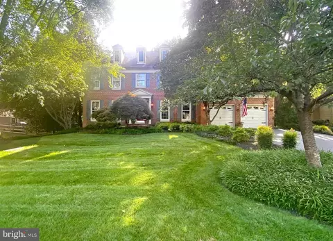 6616 Mccambell Cluster Cluster, Centreville, VA 20120