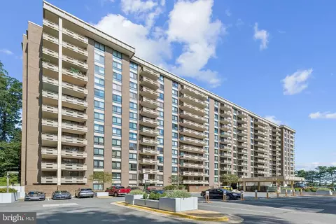 Other - 1808 Old Meadow Rd #418, Mclean, VA 22102 photo 7 of 8
