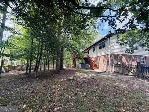 Exterior - 7208 Briarcliff Dr, Springfield, VA 22153 photo 7 of 7