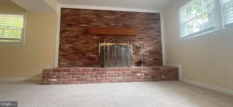 Living - 7208 Briarcliff Dr, Springfield, VA 22153 photo 4 of 4