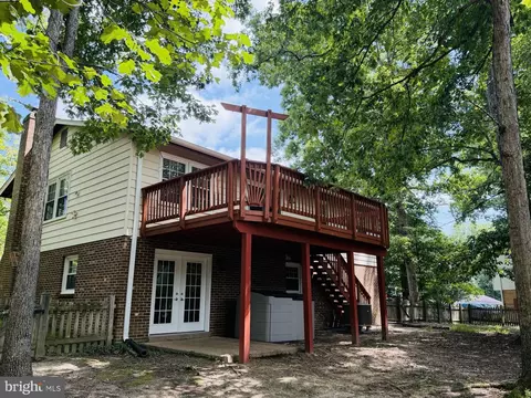 Exterior - 7208 Briarcliff Dr, Springfield, VA 22153 photo 6 of 7
