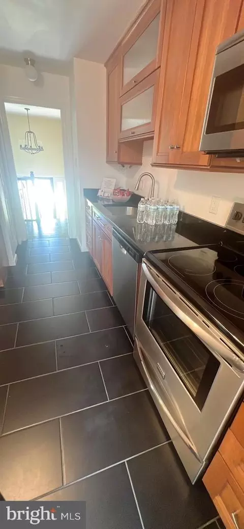 Kitchen - 7208 Briarcliff Dr, Springfield, VA 22153 photo 2 of 4
