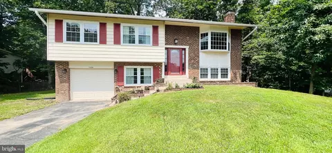 Exterior - 7208 Briarcliff Dr, Springfield, VA 22153 photo 1 of 7