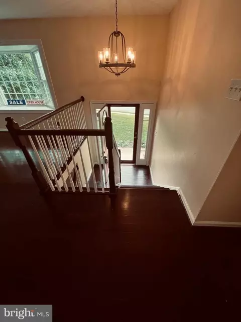 Entry Way - 7208 Briarcliff Dr, Springfield, VA 22153 photo 16 of 16