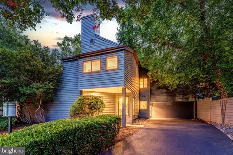 Exterior - 1982 Solaridge Ct, Reston, VA 20191 photo 14 of 14