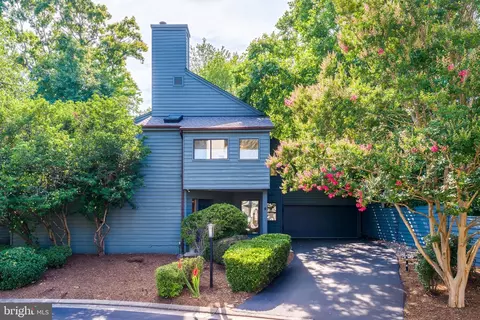 Exterior - 1982 Solaridge Ct, Reston, VA 20191 photo 12 of 14
