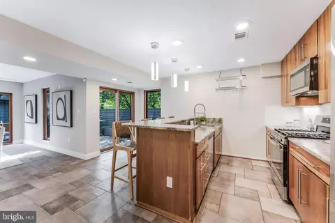 Kitchen - 1982 Solaridge Ct, Reston, VA 20191 photo 6 of 6