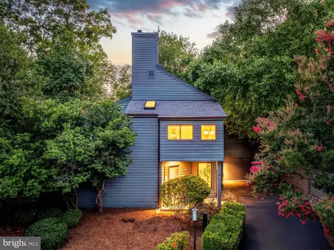 Exterior - 1982 Solaridge Ct, Reston, VA 20191 photo 3 of 14