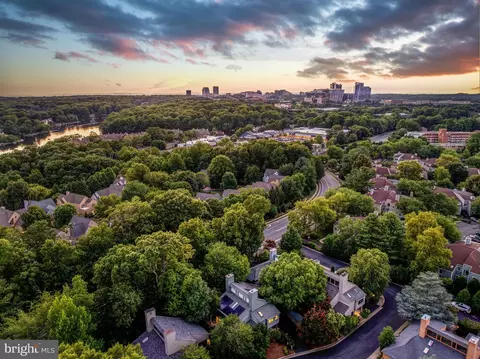 View/Area - 1982 Solaridge Ct, Reston, VA 20191 photo 2 of 2