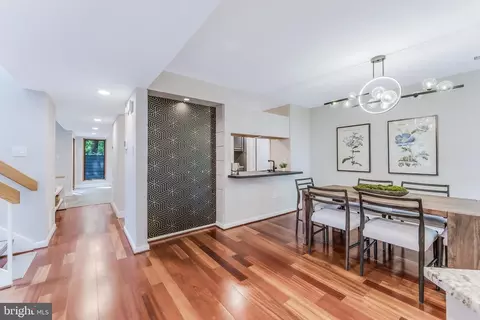 Dining - 1982 Solaridge Ct, Reston, VA 20191 photo 4 of 8