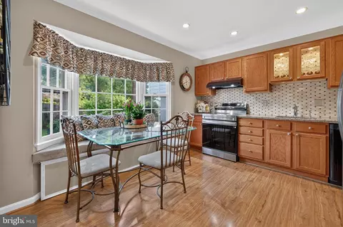 Kitchen - 7901 Laural Valley Way, Springfield, VA 22153 photo 3 of 3