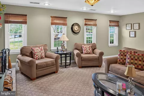 Living - 7901 Laural Valley Way, Springfield, VA 22153 photo 2 of 2