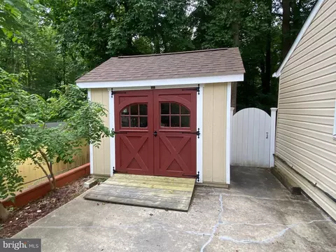 8007 Orange Plank Rd, Springfield, VA 22153 photo 2