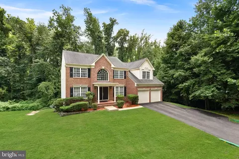 Exterior - 7214 Calamo St, Springfield, VA 22150 photo 3 of 12