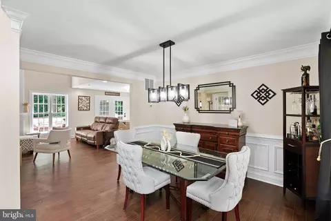 Entry Way - 7214 Calamo St, Springfield, VA 22150 photo 7 of 19